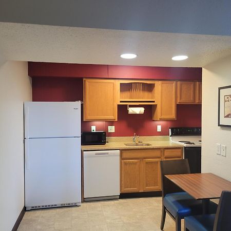 Value Suites Extended Stay - St Louis Мэриленд-Хайтс Экстерьер фото