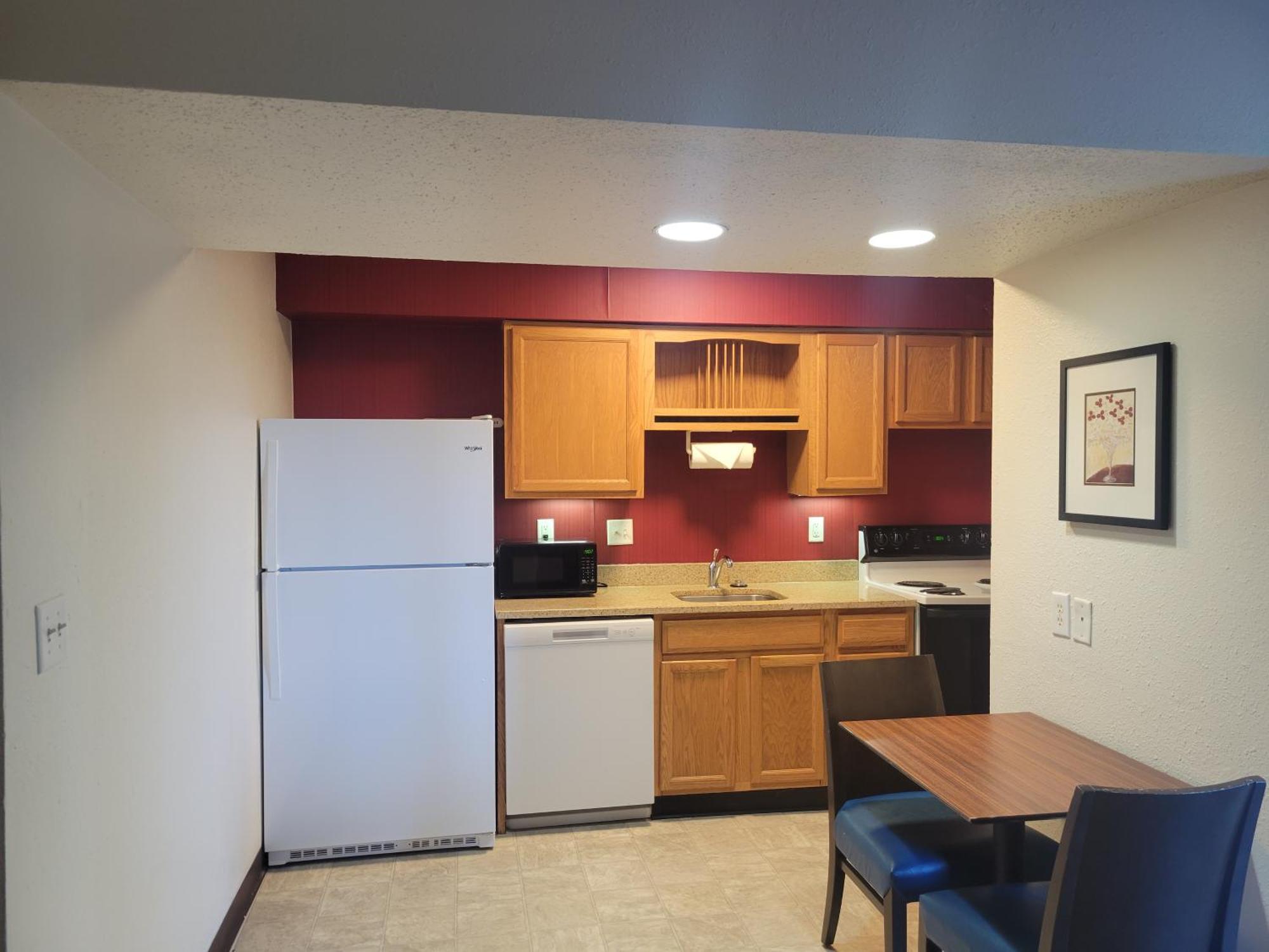 Value Suites Extended Stay - St Louis Мэриленд-Хайтс Экстерьер фото