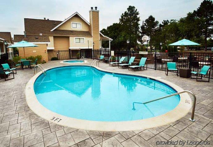 Value Suites Extended Stay - St Louis Мэриленд-Хайтс Экстерьер фото